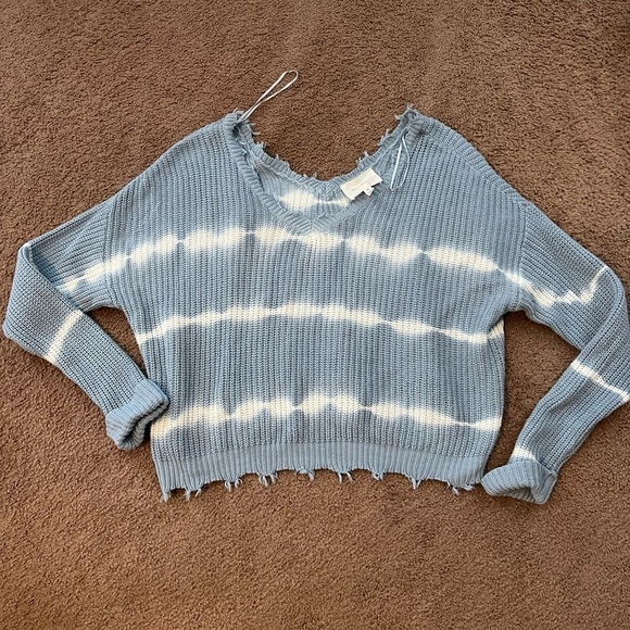 Jessica Simpson Sweaters - Jessica Simpson- Light Sweater